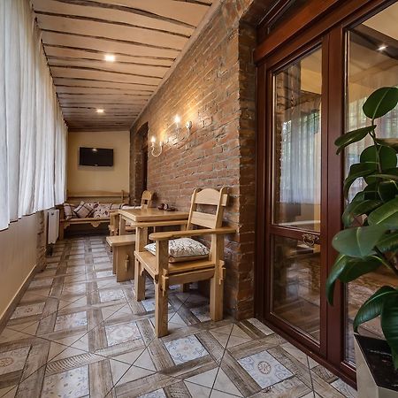 Vip Castle Apartmens Львов Экстерьер фото