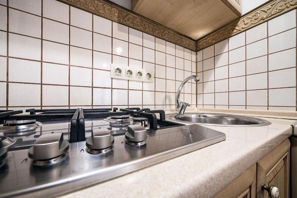 Vip Castle Apartmens Львов Экстерьер фото