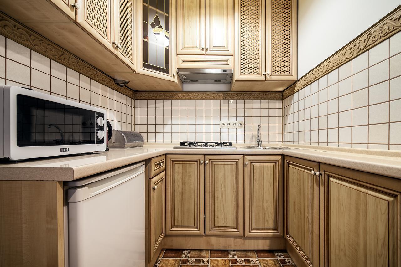 Vip Castle Apartmens Львов Экстерьер фото